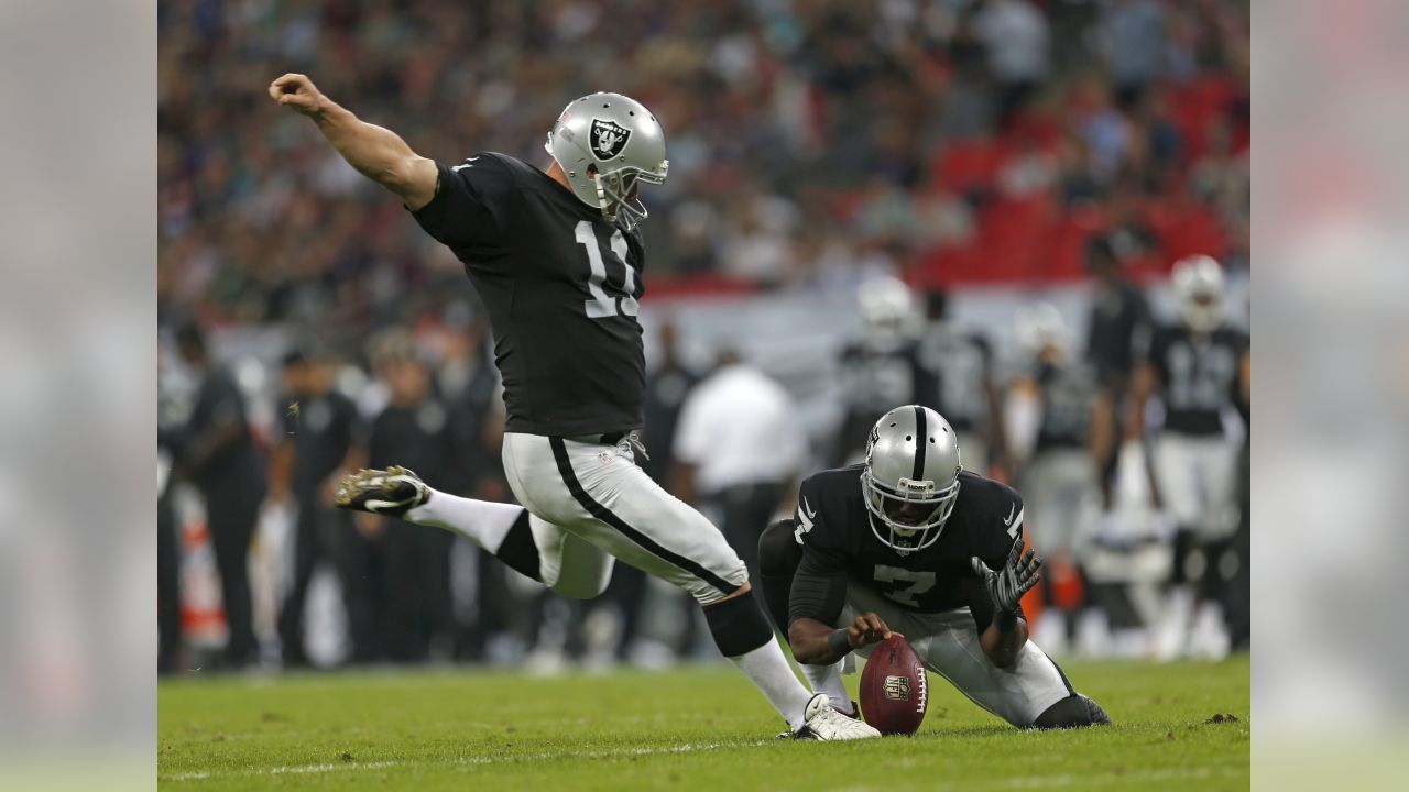 Oakland Raiders 14 Miami Dolphins 38: Wembley sees yet another blowout as  Dolphins dominate Raiders in London, London Evening Standard