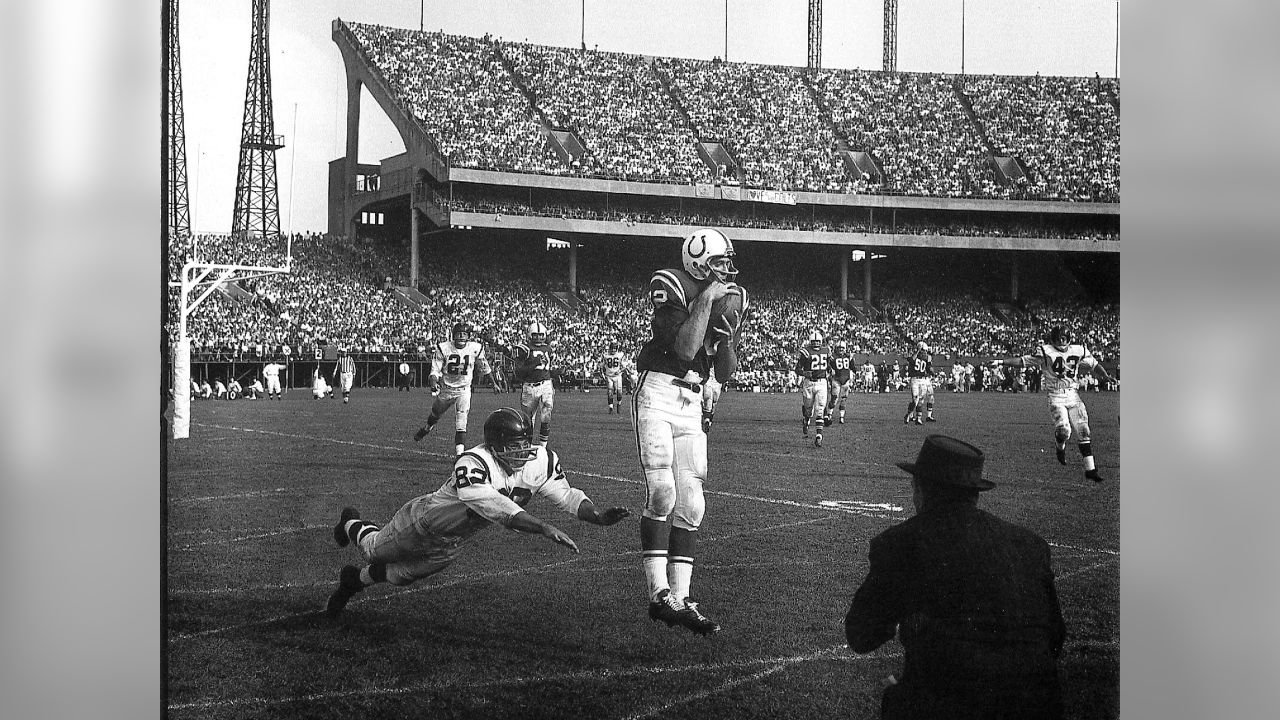 1966 Philadelphia, RAYMOND BERRY, #15, HOF, Baltimore Colts