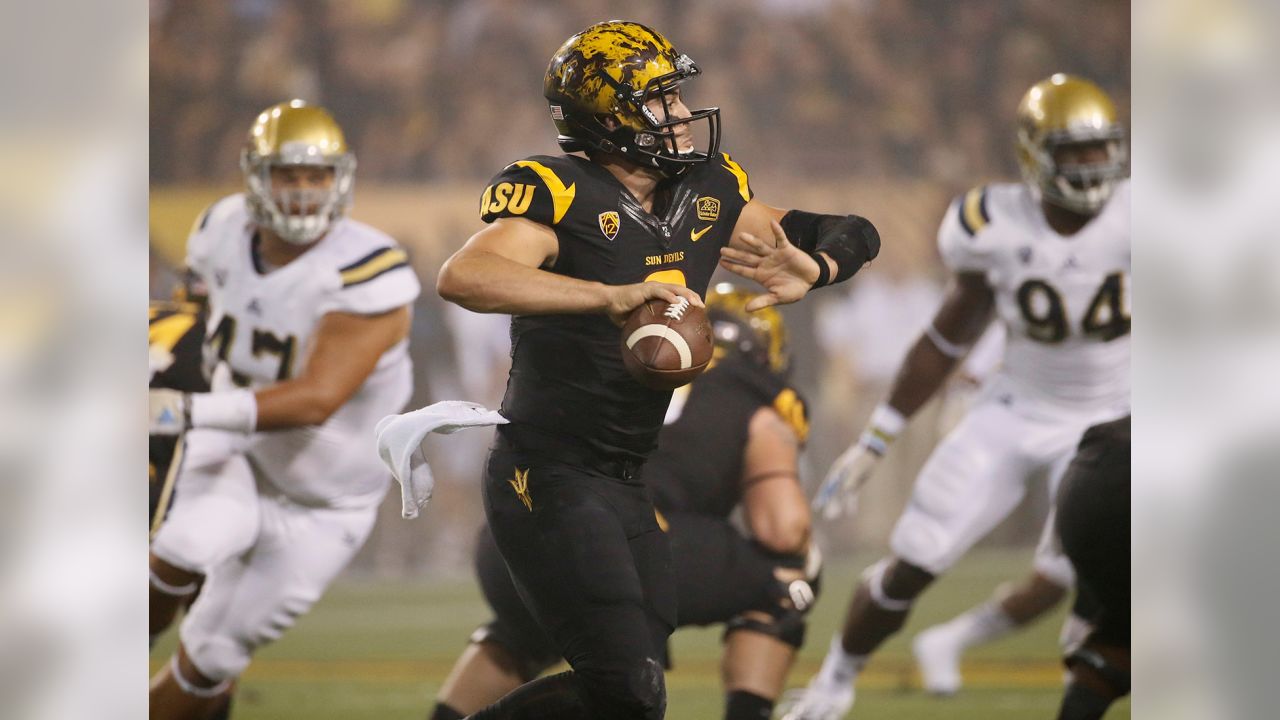 ASU QB Mike Bercovici wins 2015 Pac-12 scholar-athlete of the year award