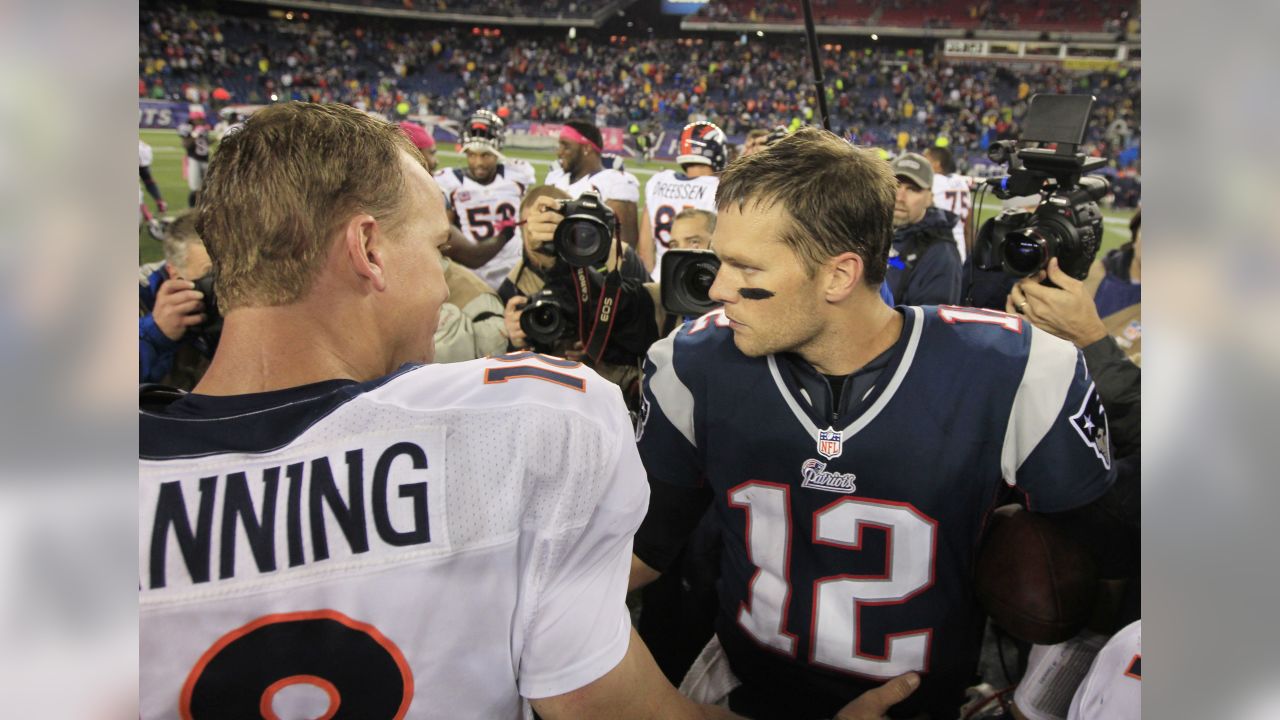 Tom Brady and Peyton Manning Face Off T-Shirt