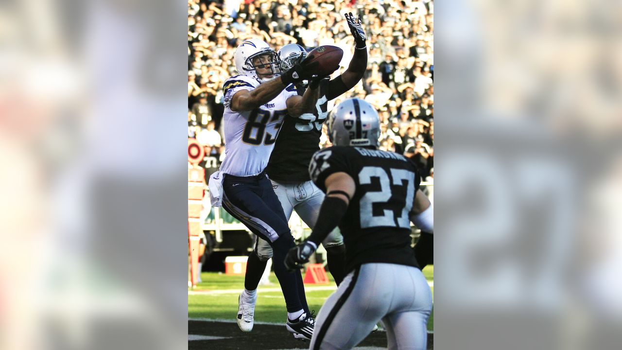 Jan 1, 2012; Oakland, CA, USA; Oakland Raiders quarterback Carson