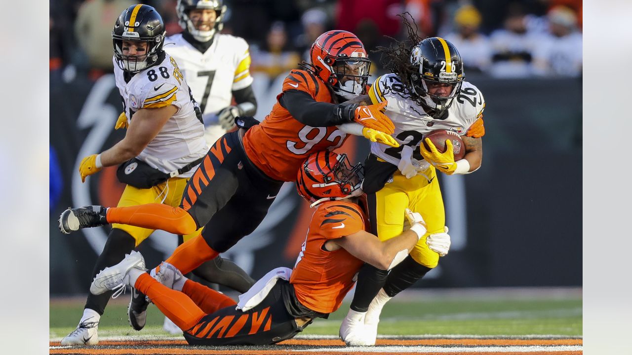 Cincinnati Bengals linebacker Markus Bailey (51) runs for the play