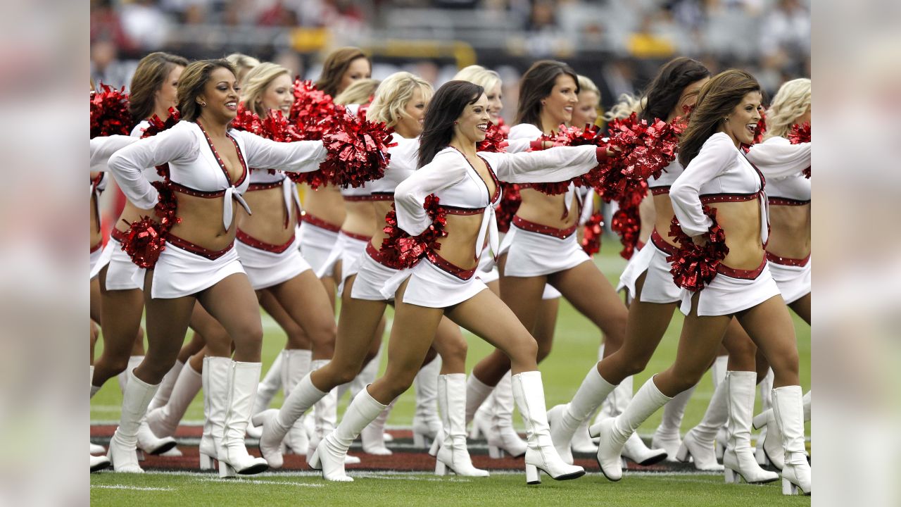 2011 NFL Cheerleaders: Week 7