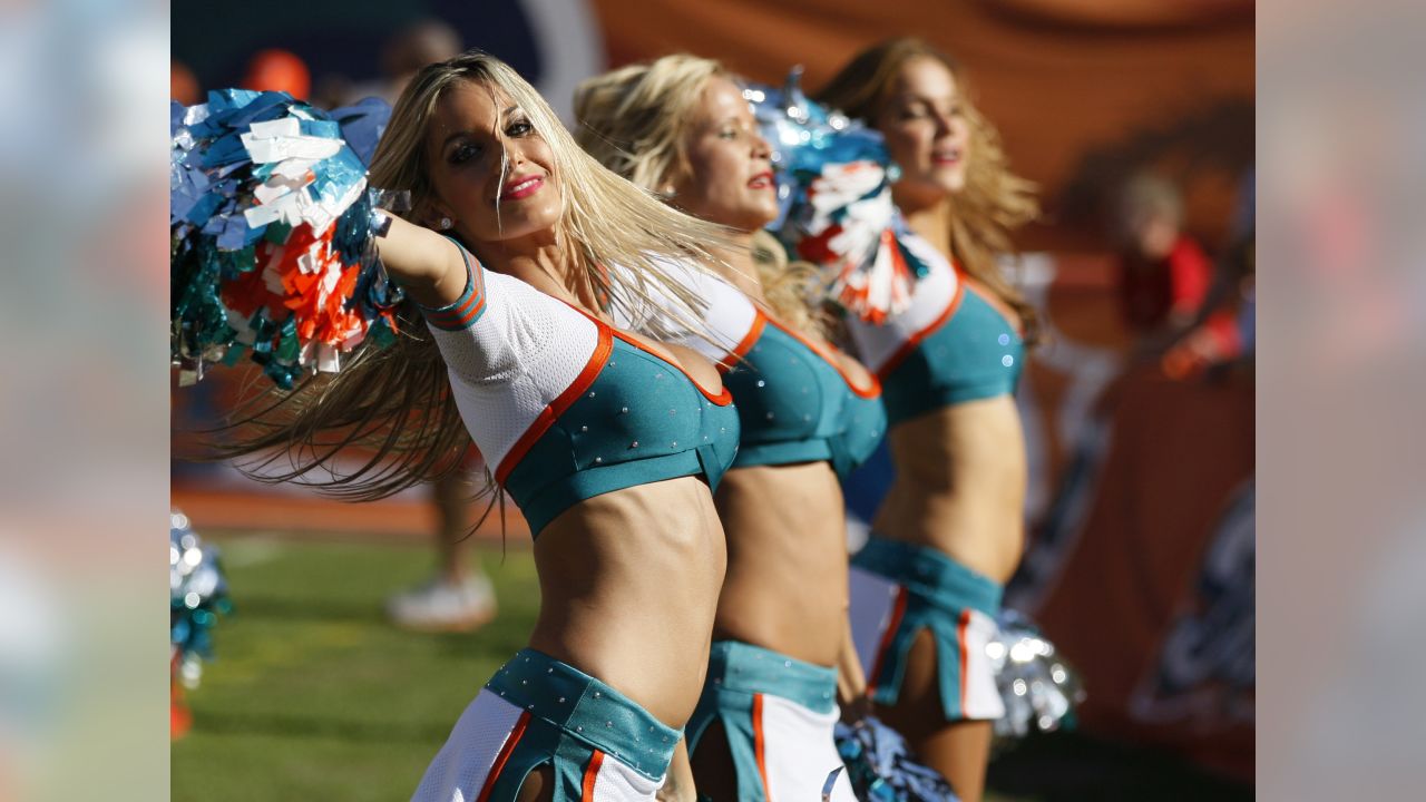 NFL cheerleaders, week 12