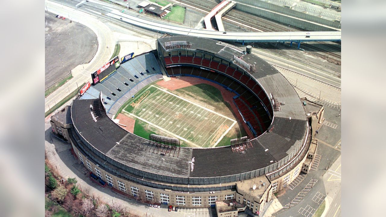 Atlanta Fulton County Stadium - History, Photos and more of the