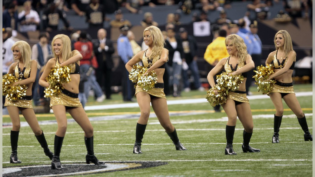 NFL cheerleaders, week 12