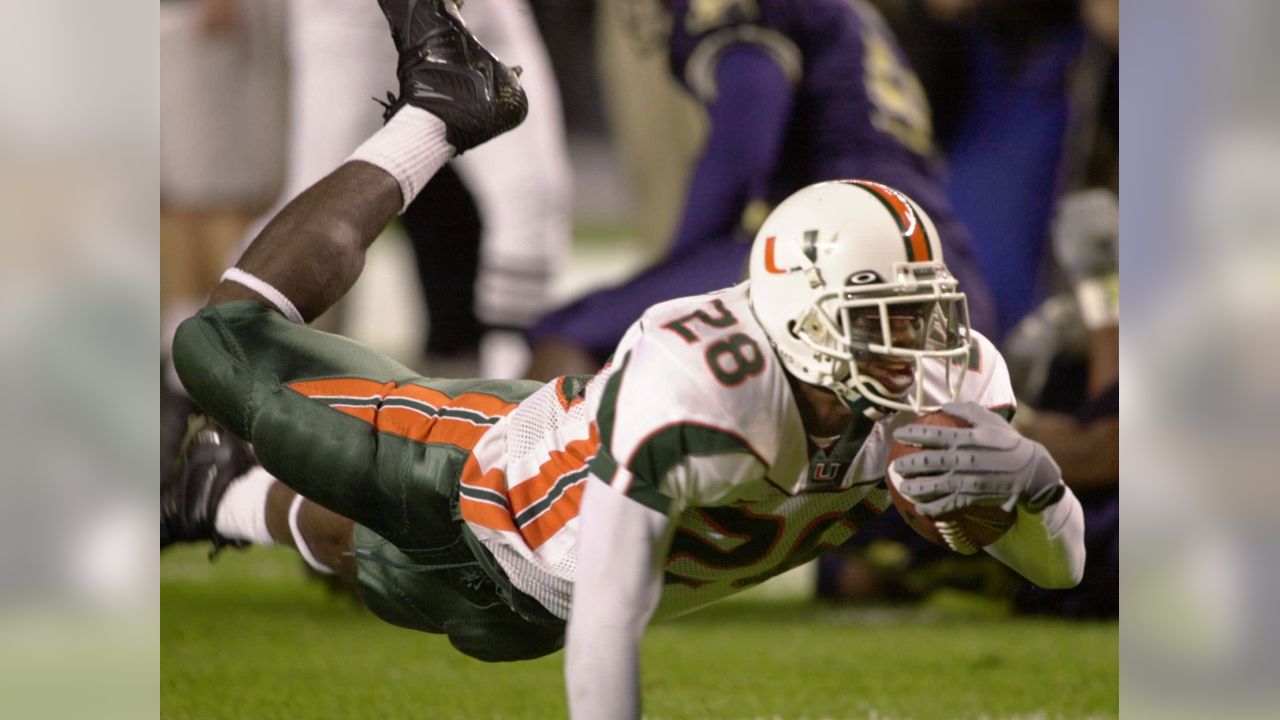 Jeremy Shockey Miami Hurricanes Autographed 16 x 20 First Down Celebration Photograph