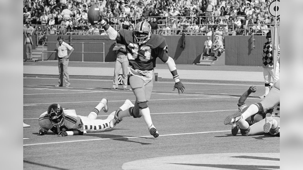 Tony Dorsett editorial photography. Image of football - 73879102