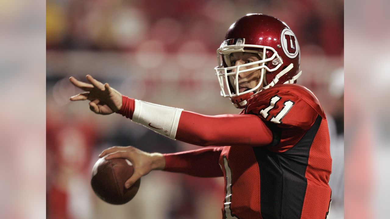 Trent Dilfer of the San Francisco 49ers warms up before an NFL game