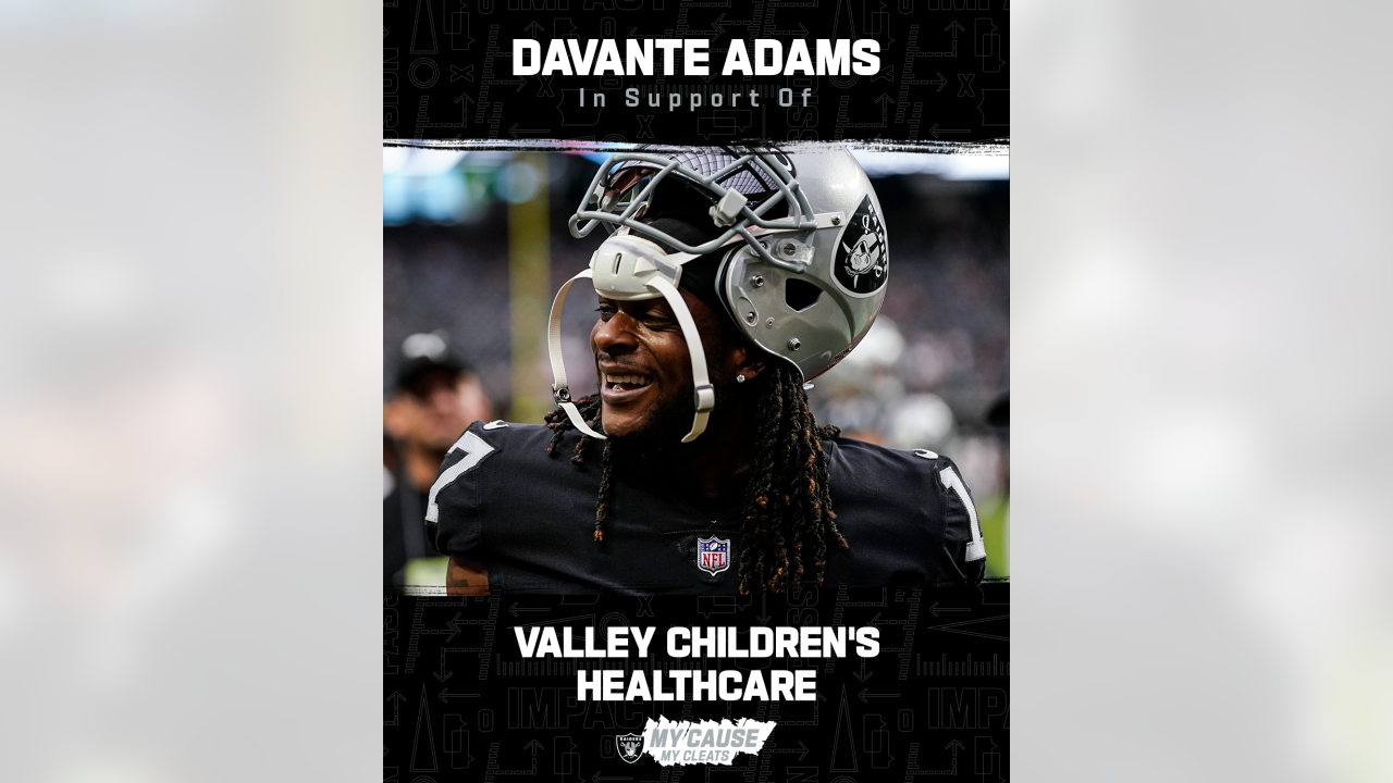 Las Vegas Raiders: Davante Adams 2023 Icon Poster - Officially