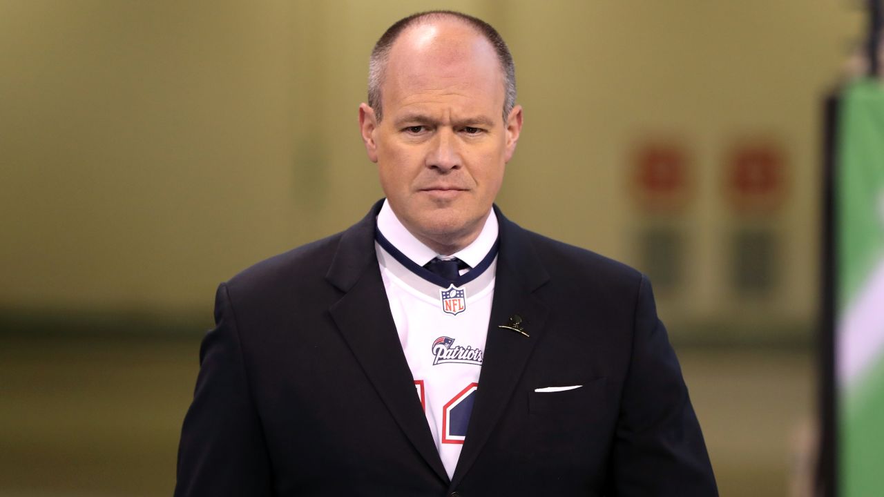 WATCH: Rich Eisen runs the 40-yard dash at the NFL Combine, NFL Network  graphics guy eats it - On3