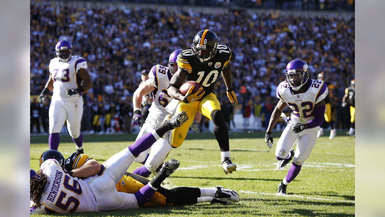 Minnesota Vikings safety Eric Frampton (37) blocks Pittsburgh Steelers  linebacker Patrick Bailey (55) on a punt during the first quarter of an NFL  football game Sunday Oct. 25, 2009 in Pittsburgh. Pittsburgh