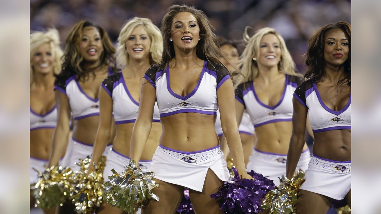 2013 Minnesota Vikings Cheerleaders Bugatti 