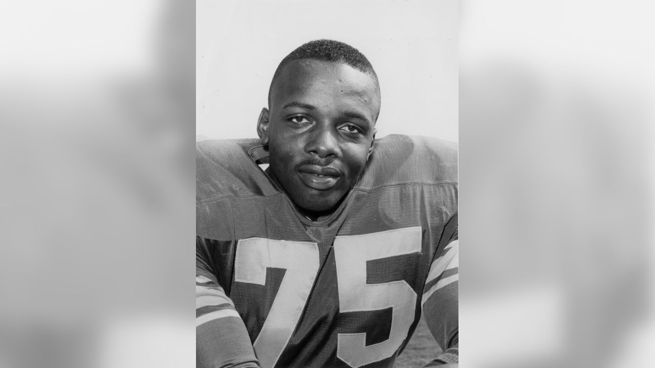 SAN FRANCISCO, CA - CIRCA 1960's: Defensive Tackle Deacon Jones of