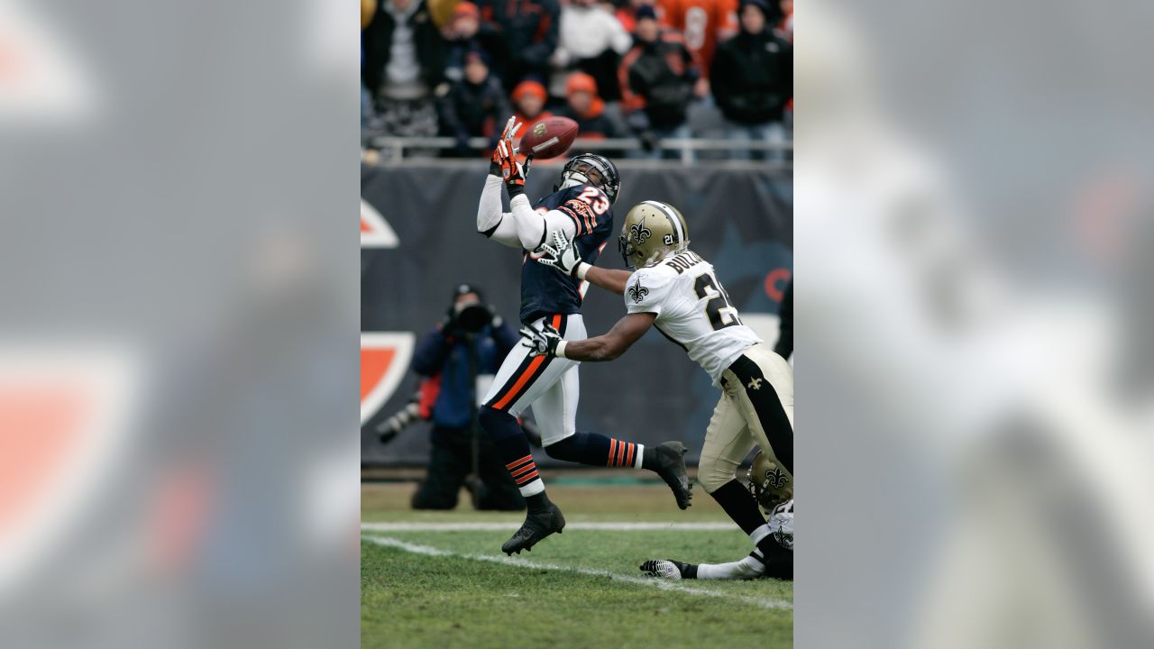 Chicago Bears running back Adrian Peterson (29) runs for a gain of five  yards during the first quarter against the New Orleans Saints at Soldier  Field in Chicago on December 30, 2007. (