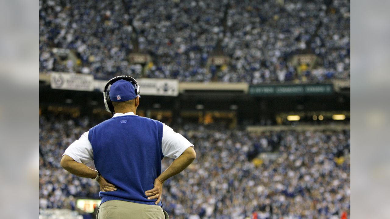 1,461 Coach Tony Dungy Stock Photos, High-Res Pictures, and Images - Getty  Images