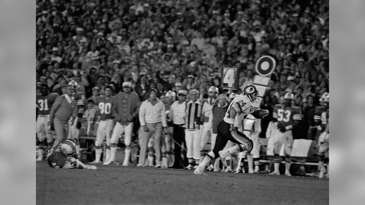 FLUSHING, NY - CIRCA 1970's: Running back John Riggins of the New News  Photo - Getty Images