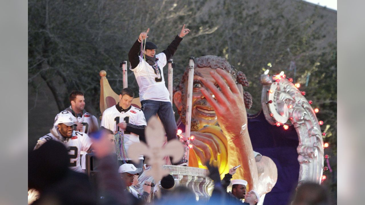 Photos of the New Orleans Saints Superbowl Parade — Yoga with Pashupa