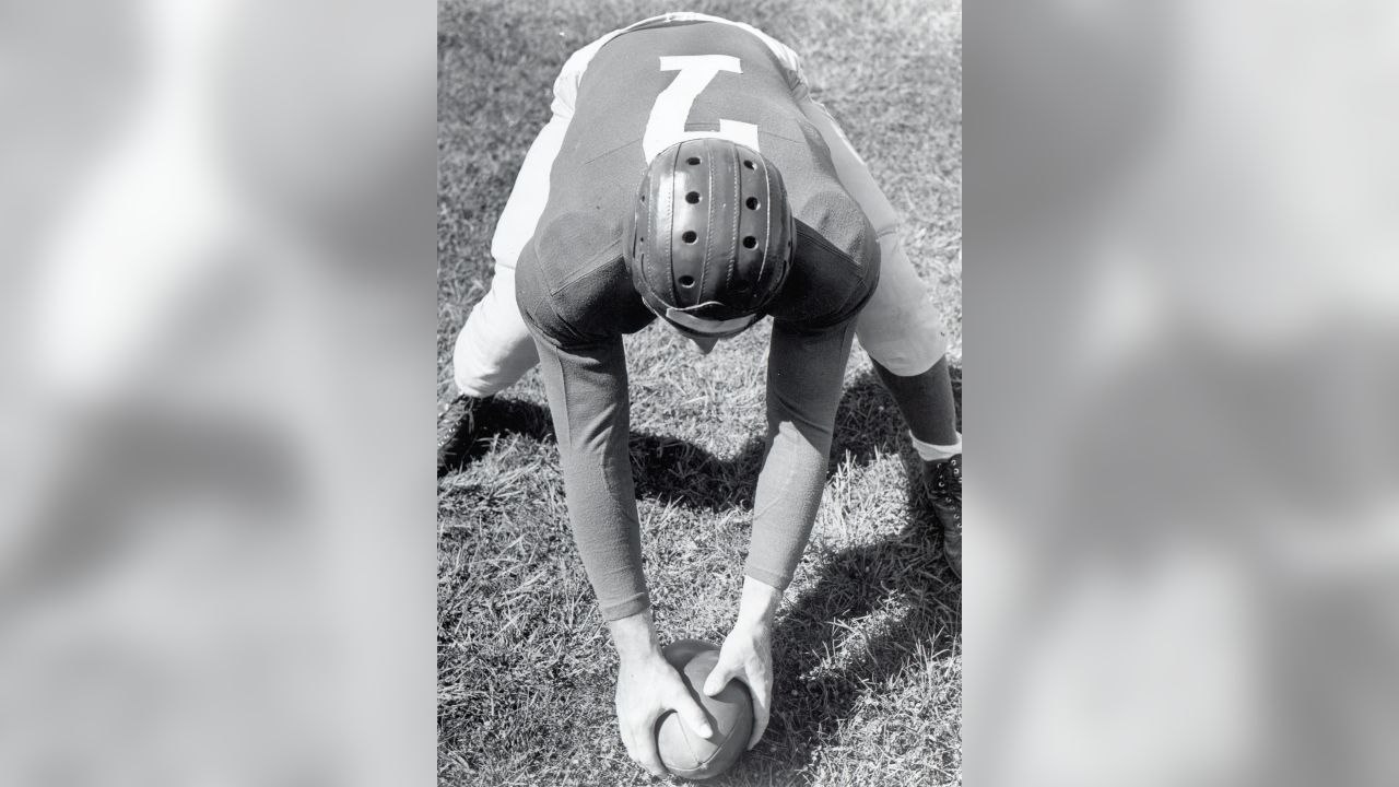 New York Giants' Mel Hein is seen in 1939. (AP Photo Stock Photo - Alamy