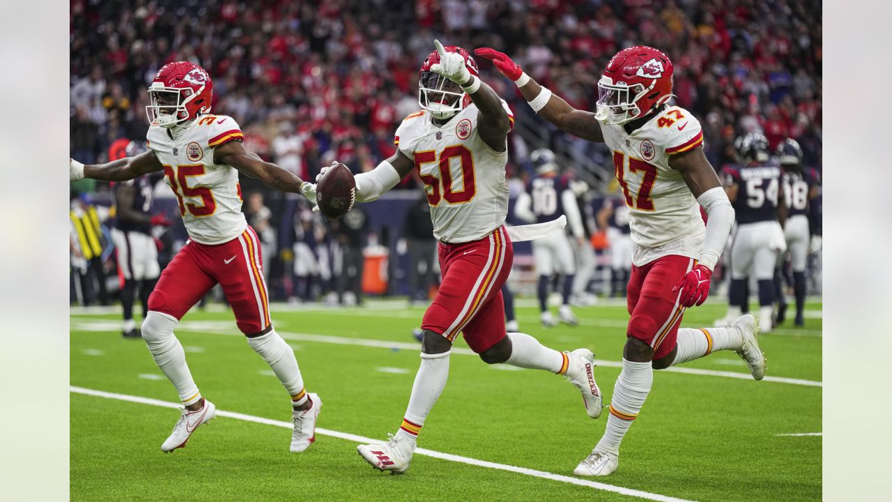 New Orleans, Louisiana, USA. 18th Dec, 2022. (left to right) New Orleans  Saints cornerback Bradley Roby celebrates intercepting the Atlanta Falcons  ball with New Orleans Saints cornerback Alontae Taylor in an NFL