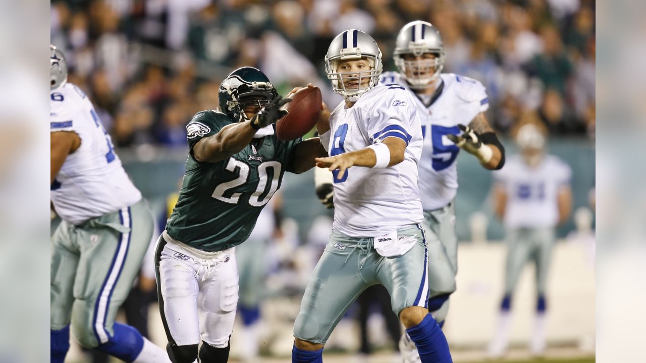 Philadelphia Eagles defensive end Chris Long (56) walks on the sidleline  during an NFL football game against the Dallas Cowboys, Sunday, Nov. 19,  2017, in Arlington, Texas. (AP Photo/Michael Ainsw …