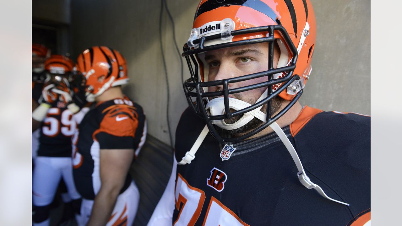 Cincinnati Bengals quarterback Carson Palmer in action against the New  Orleans Saints in the first half of an NFL football game, Sunday, Dec. 5,  2010, in Cincinnati. (AP Photo/David Kohl Stock Photo 