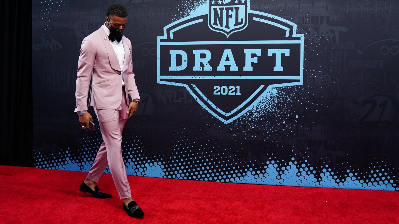 Watch NFL Draft Red Carpet online