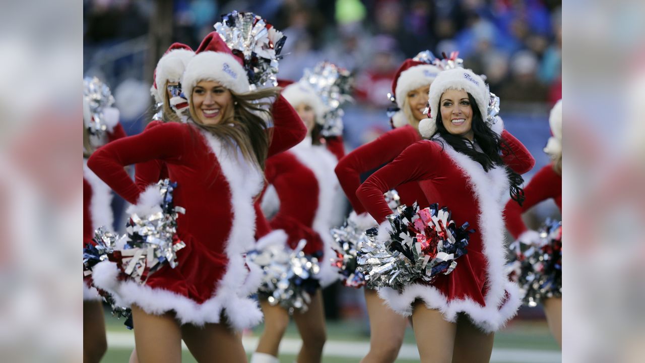 NFL Cheerleaders: Week 15  Nfl cheerleaders, Jets cheerleaders,  Cheerleading