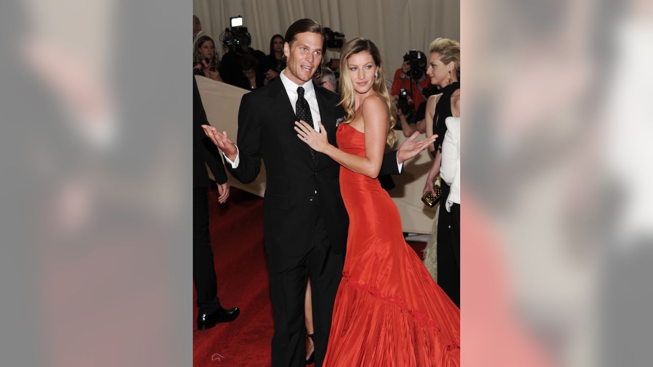 Tom Brady & Gisele Bundchen - 2009 MET Costume Gala: Photo 1898141, Gisele  Bundchen, Tom Brady Photos