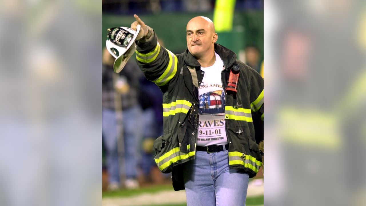 332 Fireman Ed Photos & High Res Pictures - Getty Images