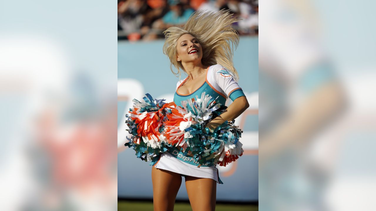 2014 NFL Cheerleaders: Best of Week 4