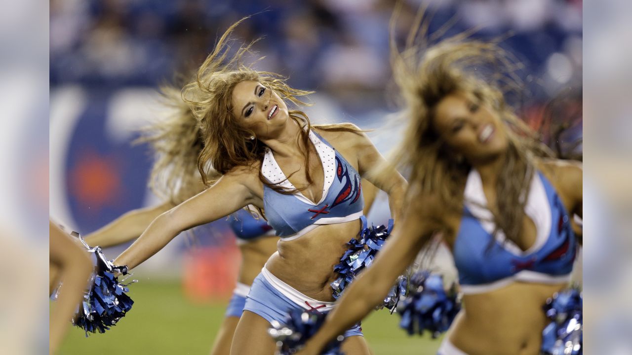 Pro Cheerleader Heaven: Sneak Peek of the Tennessee Titans 2014