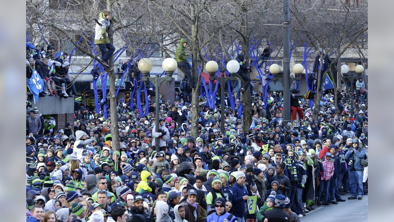 PHOTOS: 700,000 12s @ Seahawks Super Bowl Victory Parade