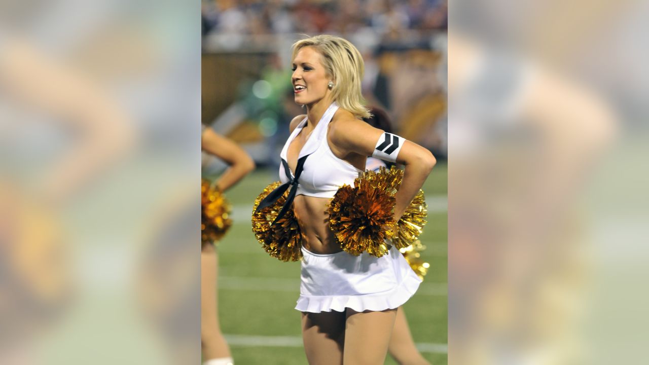 NFL cheerleaders 2010