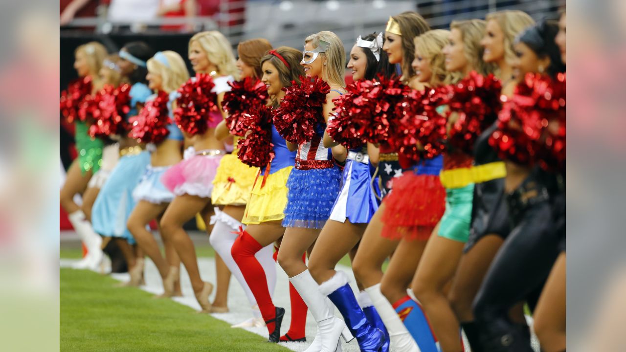 NFL Cheerleaders: Week 8