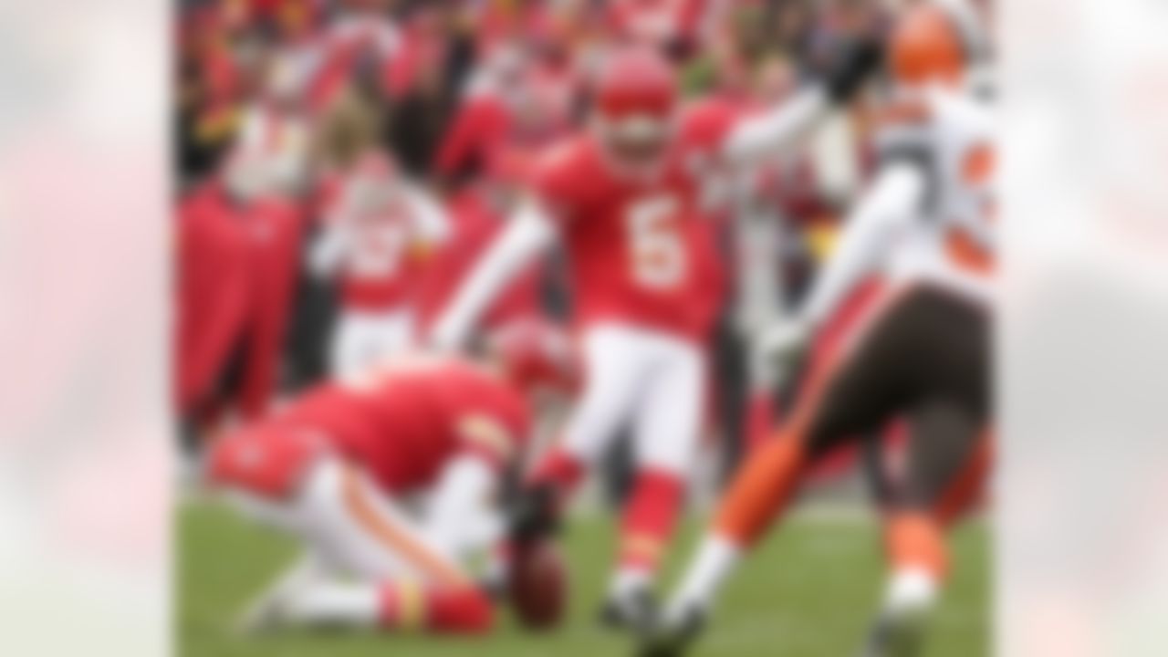 Kansas City Chiefs kicker Cairo Santos (5) kicks a field goal with Dustin Colquitt (2) holding, during the first half of an NFL football game against the Cleveland Browns in Kansas City, Mo., Sunday, Dec. 27, 2015. (AP Photo/Charlie Riedel)