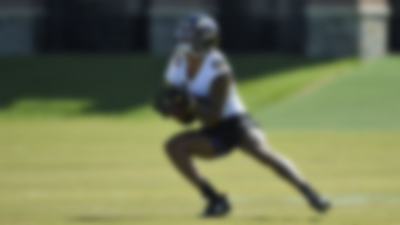 Baltimore Ravens rookie wide receiver Rashod Bateman works out during NFL football rookie minicamp Saturday, May 15, 2021 in Owings Mills, Md.