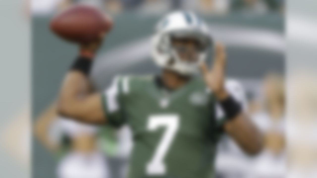 New York Jets quarterback Geno Smith (7) throws against the Indianapolis Colts in the first quarter of an NFL football game, Thursday, Aug. 7, 2014, in East Rutherford, N.J. (AP Photo/Frank Franklin II)