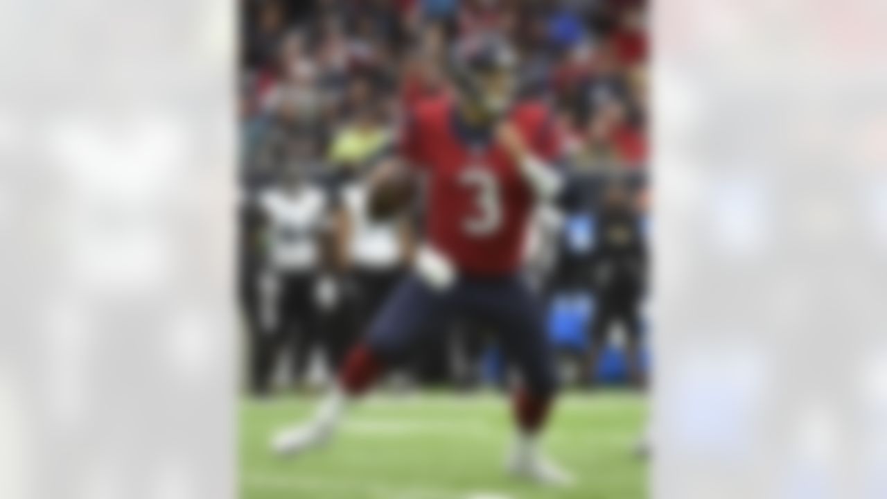 Houston Texans quarterback Tom Savage (3) drops back to pass after being brought in to replace Brock Osweiler during the first half of an NFL football game against the Jacksonville Jaguars, Sunday, Dec. 18, 2016, in Houston. (AP Photo/Eric Christian Smith)