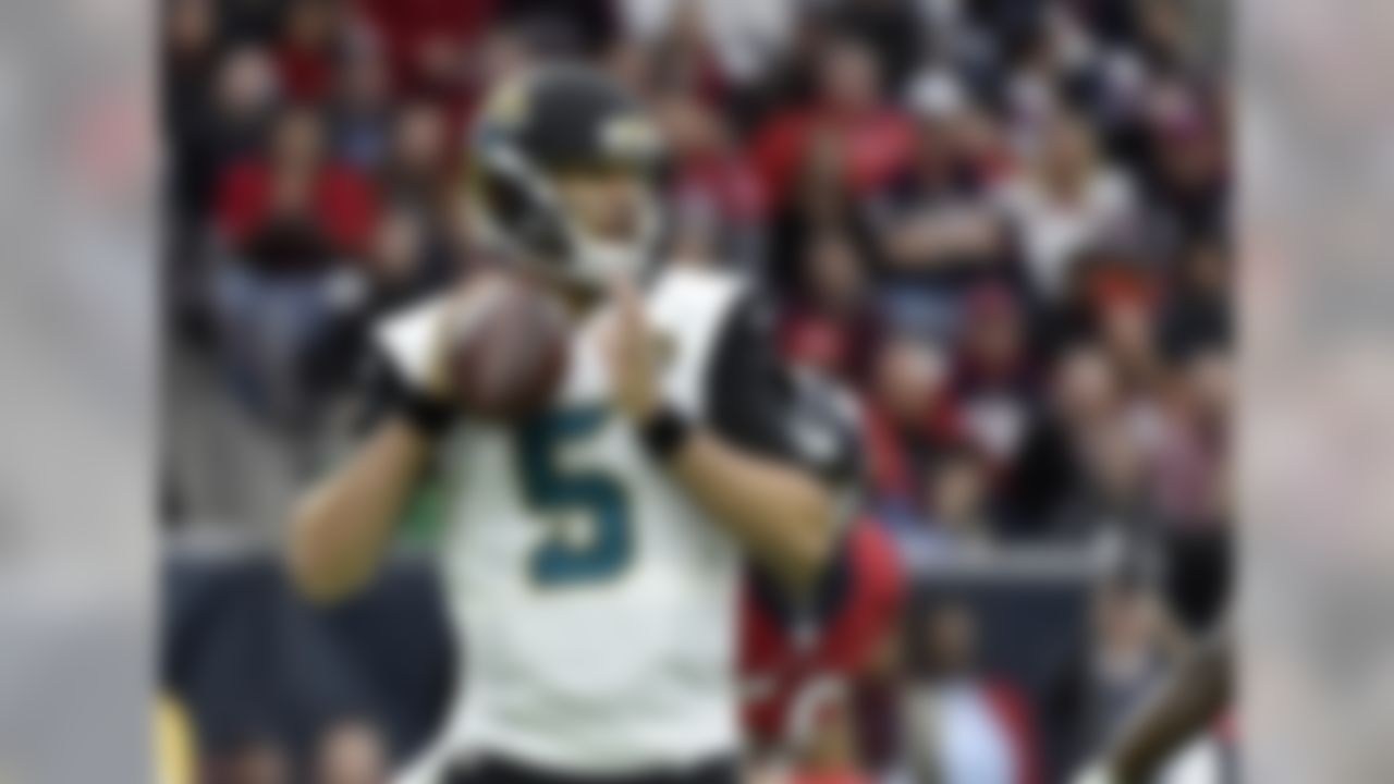 Jacksonville Jaguars quarterback Blake Bortles (5) looks to pass against the Houston Texans during the first half of an NFL football game Sunday, Dec. 18, 2016, in Houston. (AP Photo/Eric Christian Smith)
