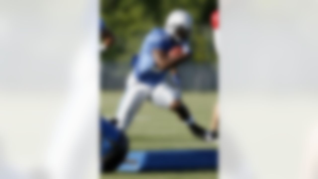 ALLEN PARK, MI - JULY 24: Kevin Smith #34 of the Detroit Lions runs a drill during training camp at the Detroit Lions Headquarters and Training Facility on July 24, 2008 in Allen Park, Michigan. (Photo by Gregory Shamus/Getty Images)