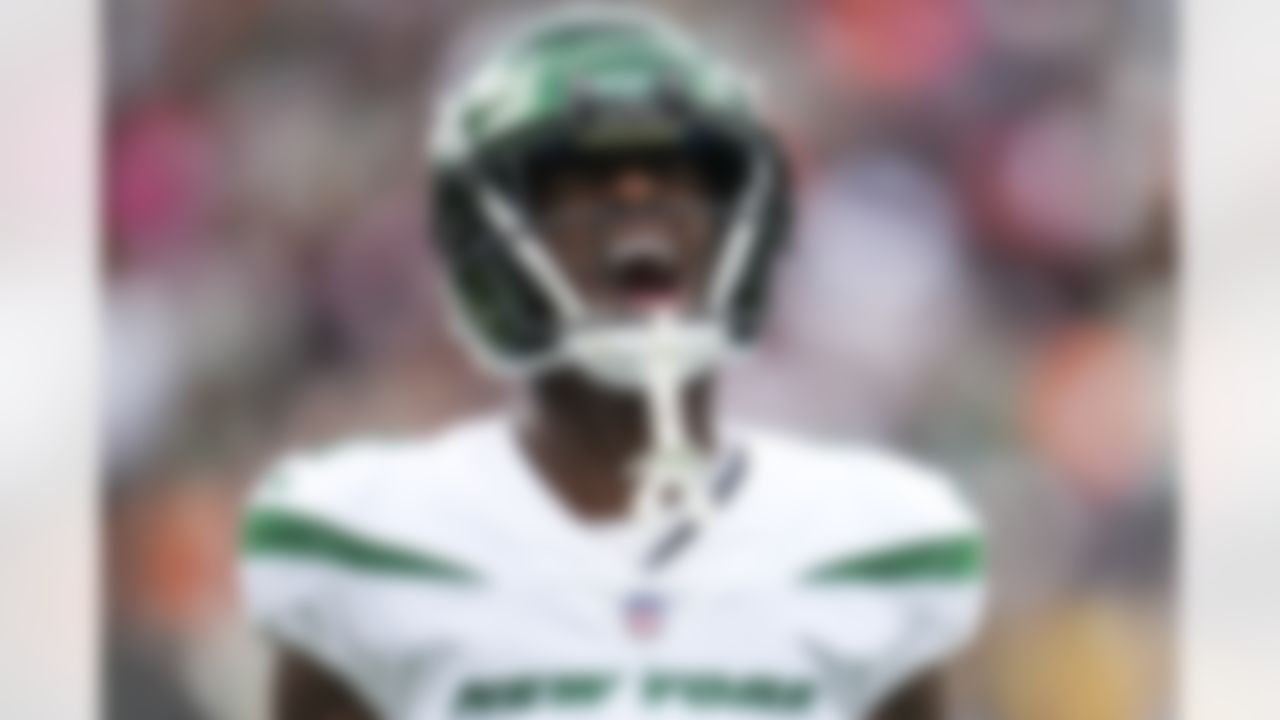 New York Jets cornerback Sauce Gardner (1) yells during an NFL football game September 25, 2022 in East Rutherford, New Jersey.