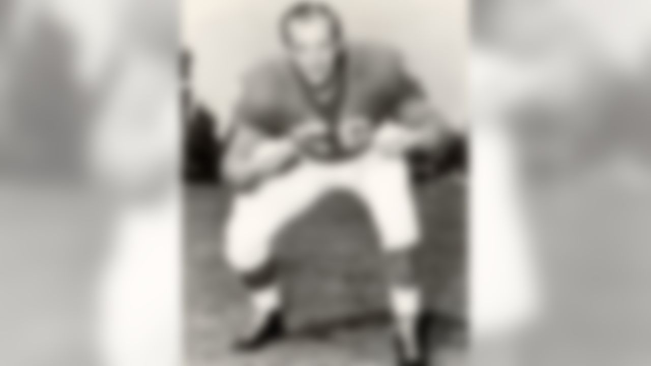 Hall of fame linebacker Joe Schmidt of the Detroit Lions. Schmidt joined the Lions in 1953 from Univ. of Pittsburgh. He made an immediate impact as a starter on the Lions championship teams and was selected to play in nine Pro Bowls (1955-63). (National Football League)