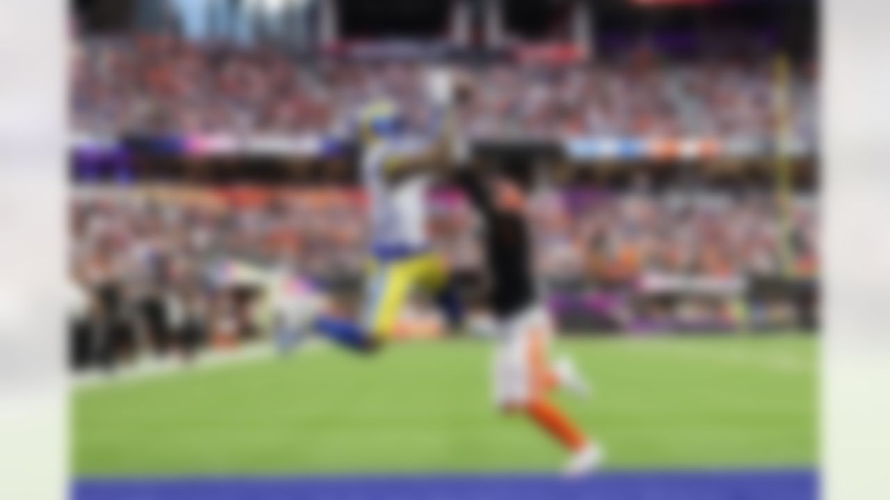 Los Angeles Rams wide receiver Odell Beckham Jr. (3) catches the ball for a touchdown in front of Cincinnati Bengals cornerback Mike Hilton (21) during Super Bowl LVI on Sunday, February 13, 2022 in Inglewood, California.