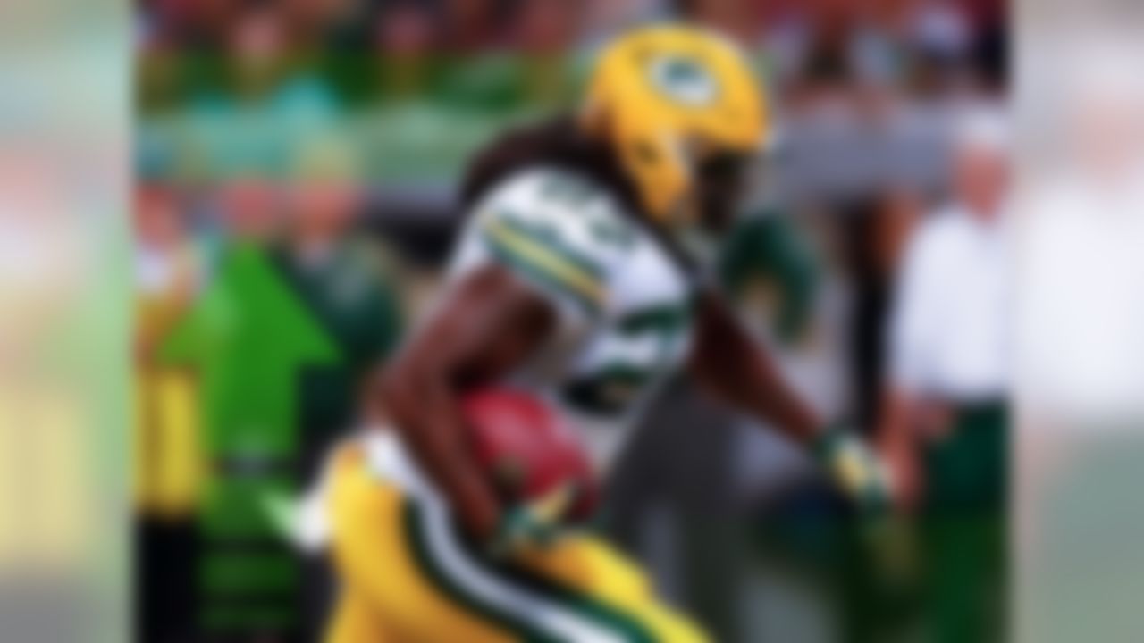 Lacy had a rough go in Week 1, grinding out a few hard yards against Seattle before missing most of the second half with a concussion. Well, Lacy is back at practice and should see plenty of opportunities against the Jets. They have a stout defensive line, but Lacy is a good bet to produce in Week 2 given the potency of his offense.