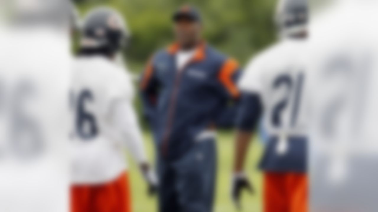 Chicago Bears head coach Lovie Smith looks on during NFL football minicamp in Lake Forest, Ill., Wednesday, June 23, 2010.(AP Photo/Nam Y. Huh)