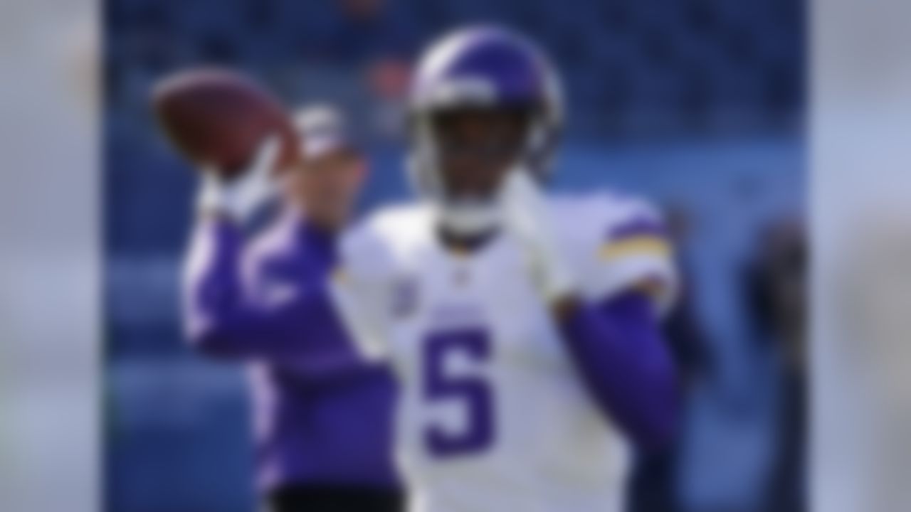 Minnesota Vikings quarterback Teddy Bridgewater (5) warms up before an NFL football game against the Chicago Bears, Sunday, Nov. 1, 2015, in Chicago. (AP Photo/Charles Rex Arbogast)