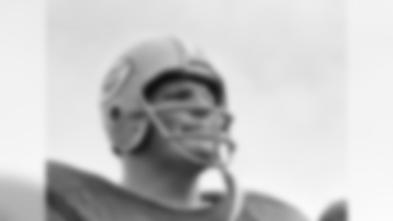 Nitschke embodied what the Packers of the 1960s -- and the old NFC Central -- were all about, playing a tough brand of football. A hard-nosed competitor who won five titles with the team, Nitschke is enshrined in the Hall of Fame and has his number retired in Green Bay.