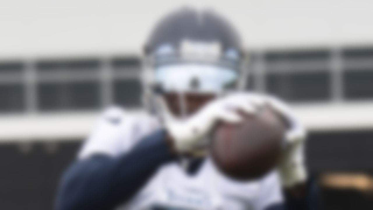 Tennessee Titans wide receiver Julio Jones pulls in a pass during an NFL football practice Thursday, June 10, 2021, in Nashville, Tenn.