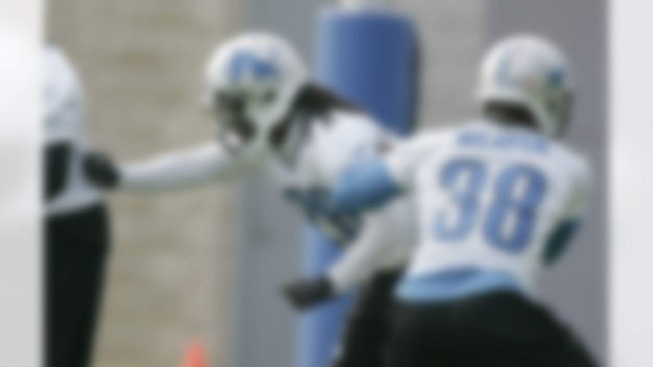 Detroit Lions cornerback Bill Bentley, left, and defensive back Ross Weaver (38) run through a play during their NFL football training camp Monday, Aug 13, 2012, in Allen Park, Mich. (AP Photo/Duane Burleson)